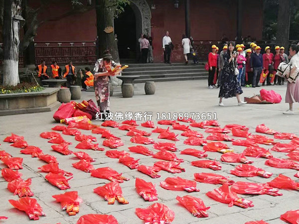 财神菩萨圣诞日代客烧香